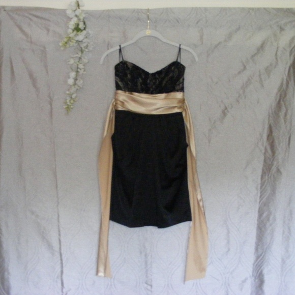 Love Culture Strapless Black Mini Dress Size S EUC - Picture 8 of 8